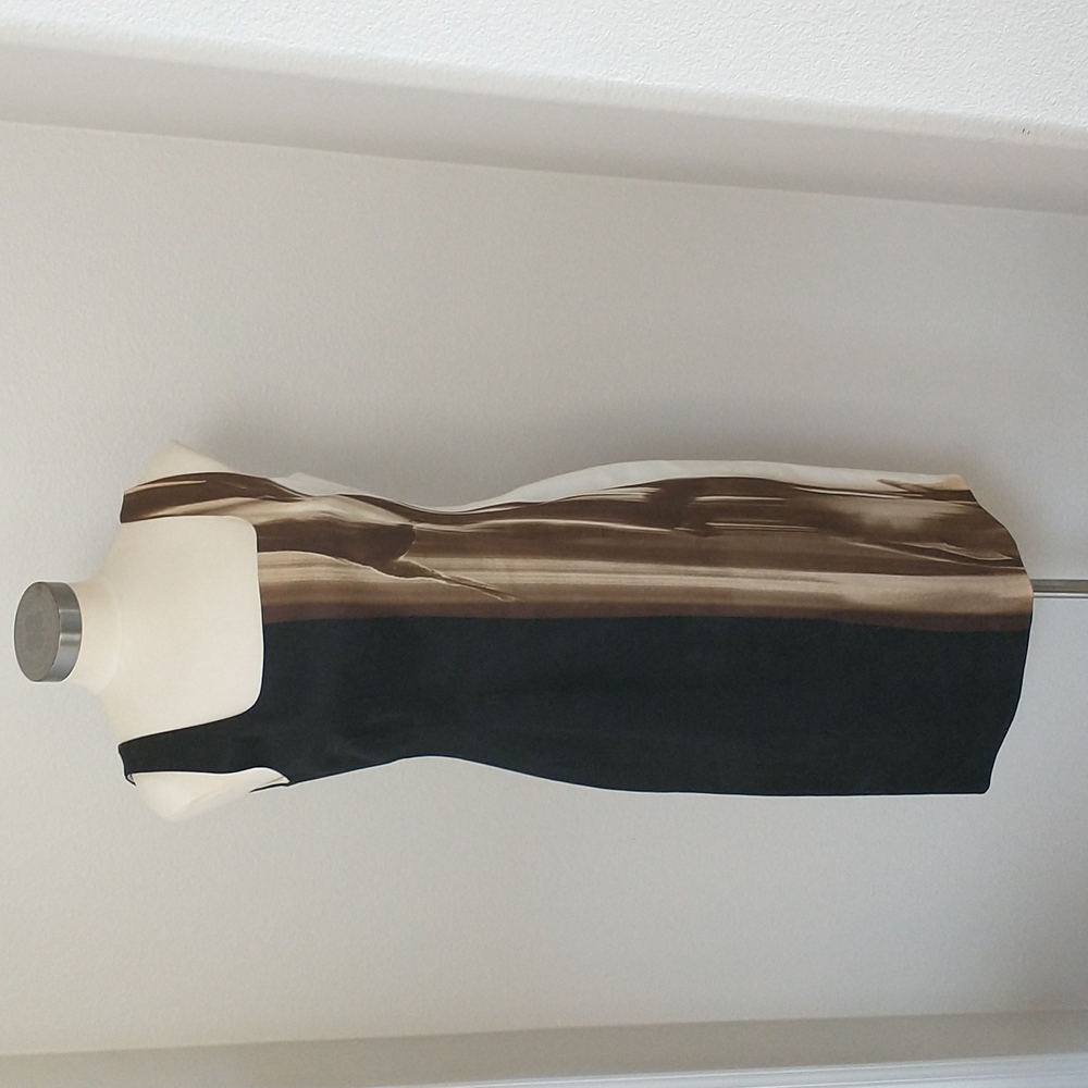 Tahari Sleeveless Dress.  NWOT.